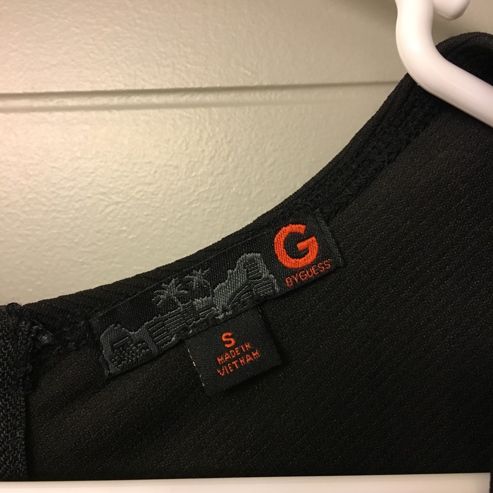 GUESS Zip Crop Top - Picture 3 of 4